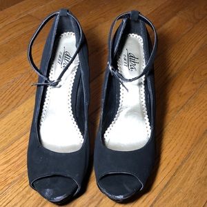 Diba east Nella black heels